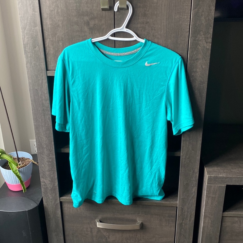 Nike T-shirt